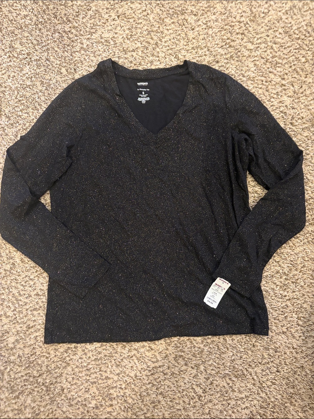 NWT- Kohls Women's V-Neck Long Sleeve cotton shirt in Black with Metallic Sheen